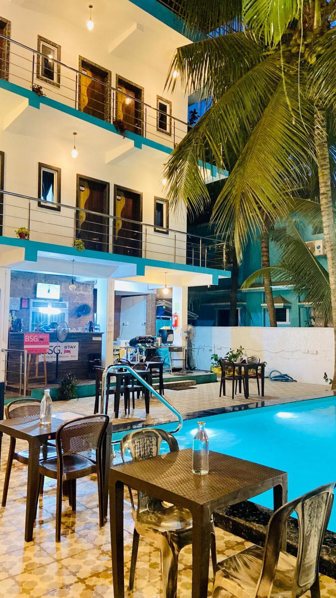 Bsg Stay - Turtle Beach Morjim Goa Exterior foto