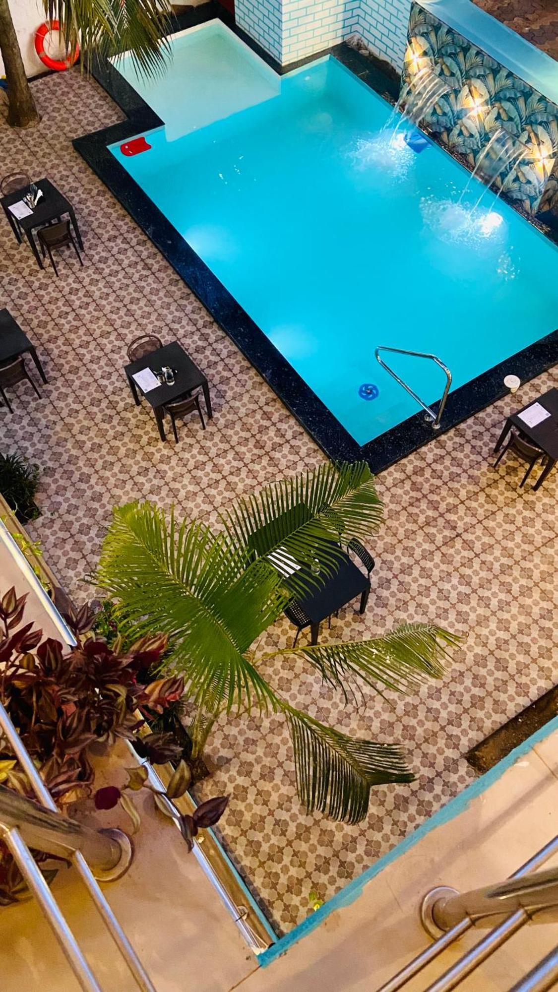 Bsg Stay - Turtle Beach Morjim Goa Exterior foto