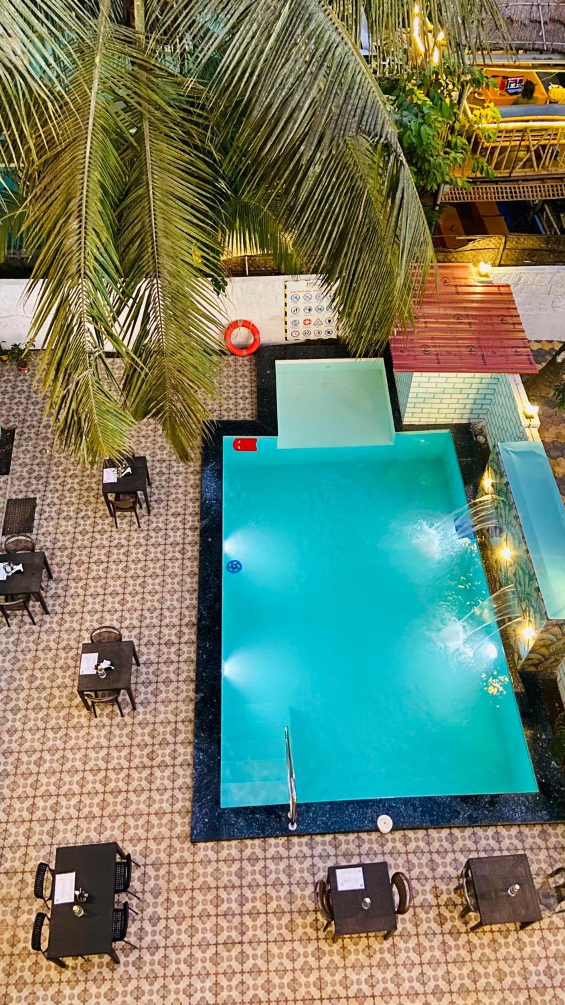 Bsg Stay - Turtle Beach Morjim Goa Exterior foto